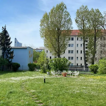 Neu Zentrum Apartment *